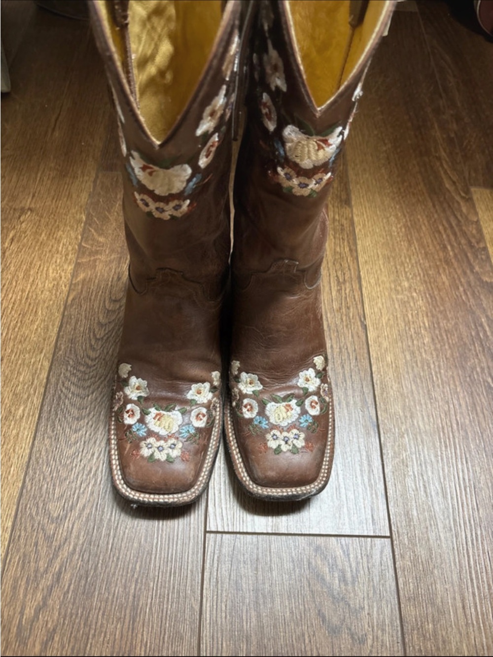 Brown Floral Embroidered Women's Cowboy Boots
